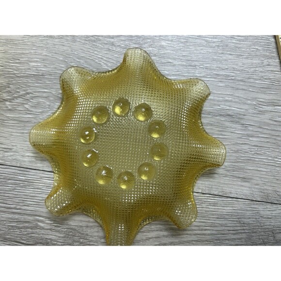 Set Of 3 Vintage Amber Gold Ruffled Edge Waffle Bowls Colony Glass? 7” And 5” - Picture 4 of 9